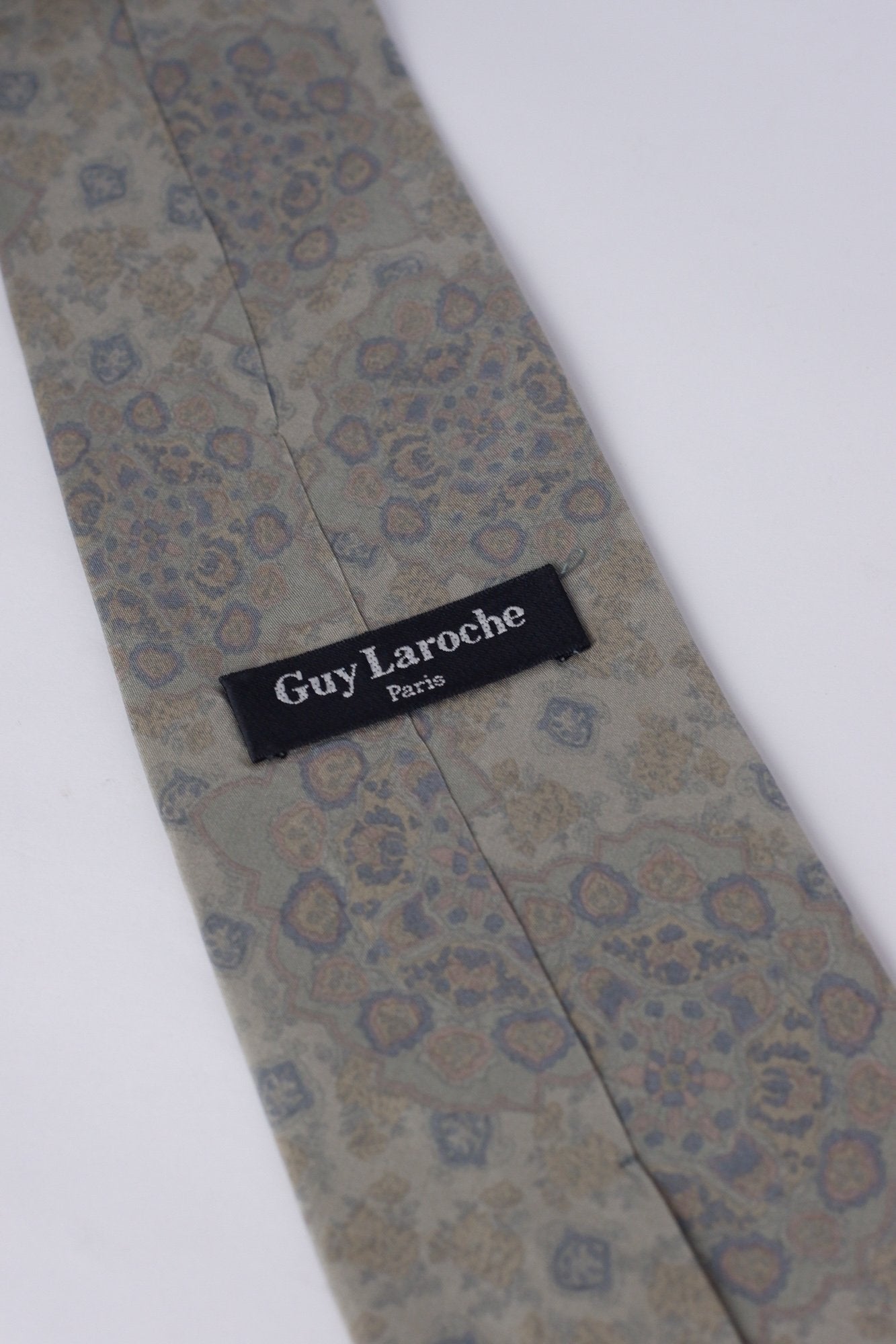 Guy Laroche Grey Floral Necktie