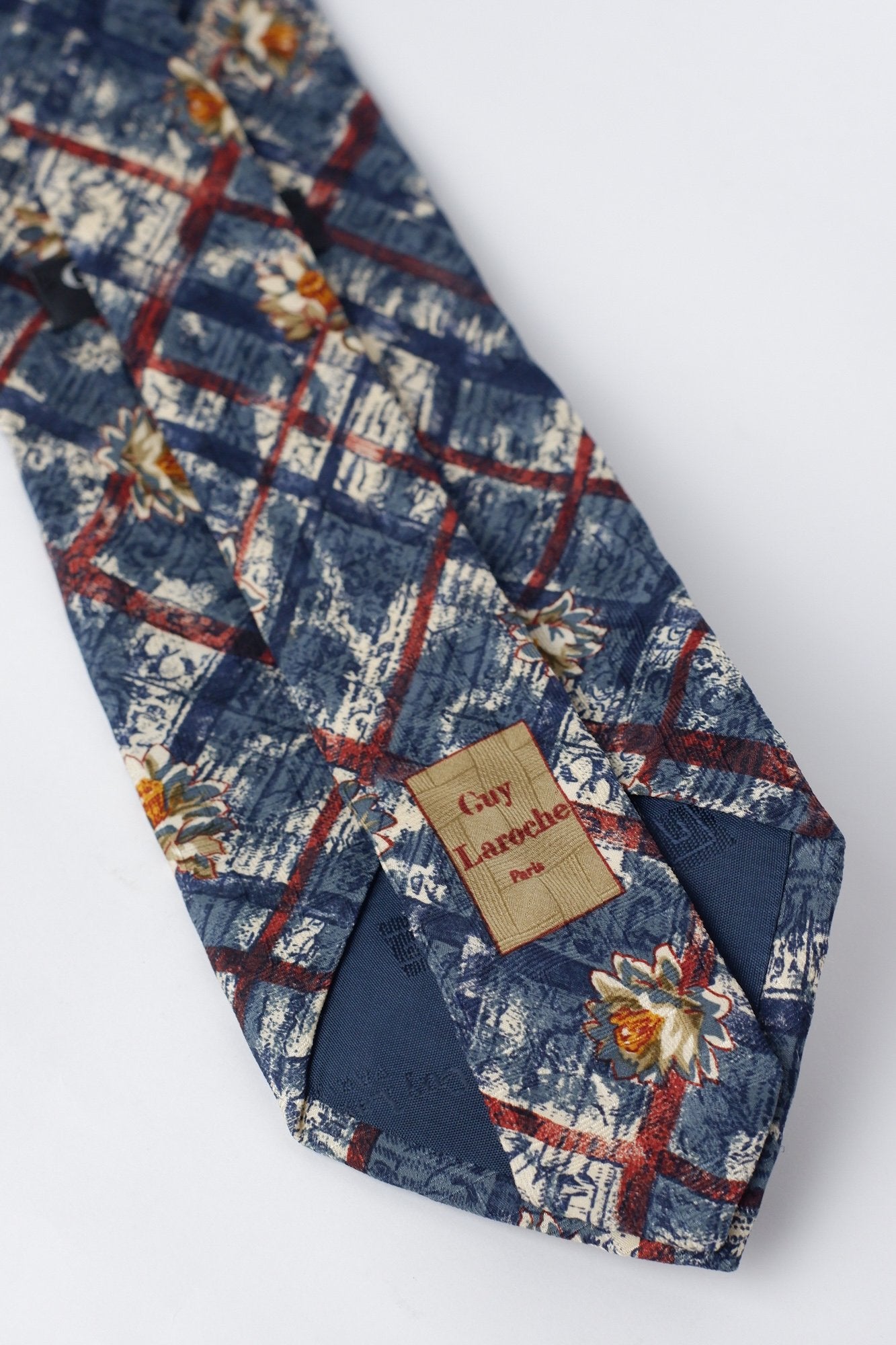 Guy Laroche Diamond and Flowers Printed Necktie